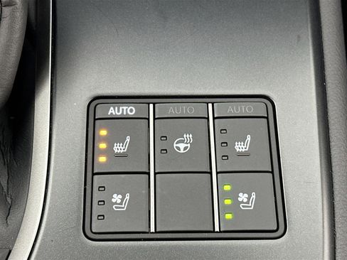 Used 2023 Lexus UX 250h F Sport image 20