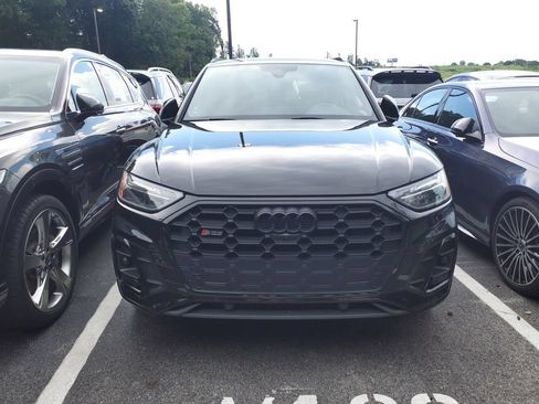 Used 2023 Audi SQ5 Premium Plus w/ Premium Plus Package AWD/4WD image 2
