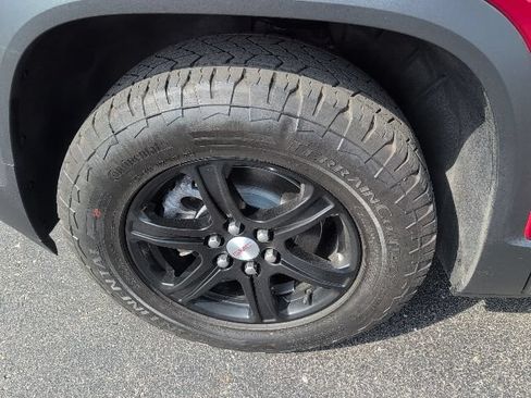 Used 2023 GMC Acadia AT4 w/ Technology Package AWD/4WD image 15