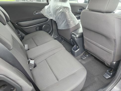 Used 2017 Honda HR-V LX image 19