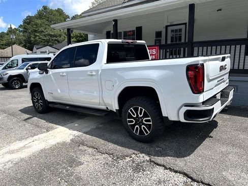 Used 2020 GMC Sierra 1500 AT4 w/ AT4 Premium Package image 3