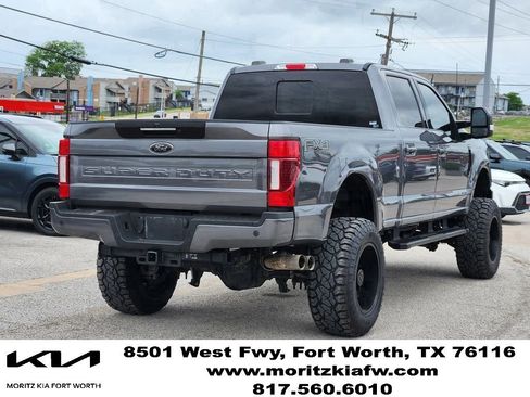 Used 2022 Ford F250 Lariat w/ Black Appearance Package AWD/4WD image 4