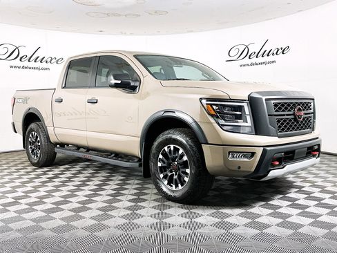 Used 2024 Nissan Titan PRO-4X w/ Pro-4x Convenience Package image 1