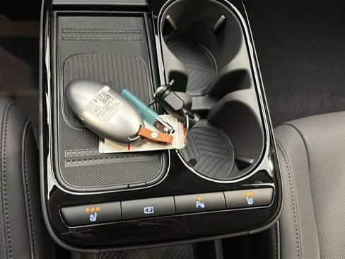 New 2026 Hyundai Ioniq 5 SEL image 27