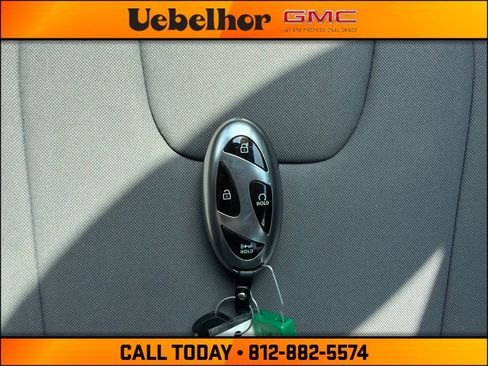 Used 2024 Hyundai Elantra SEL FWD image 32