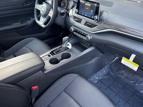 New 2026 Nissan Altima 2.5 SV AWD/4WD image 15