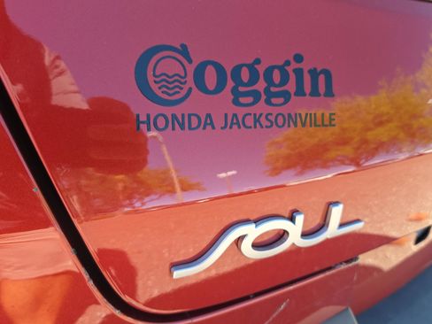 Used 2022 Kia Soul LX w/ Technology Package image 14