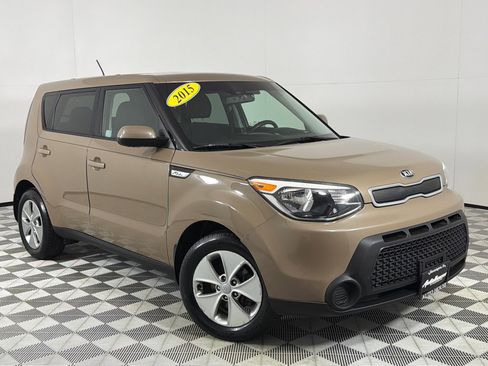 Used 2015 Kia Soul image 2