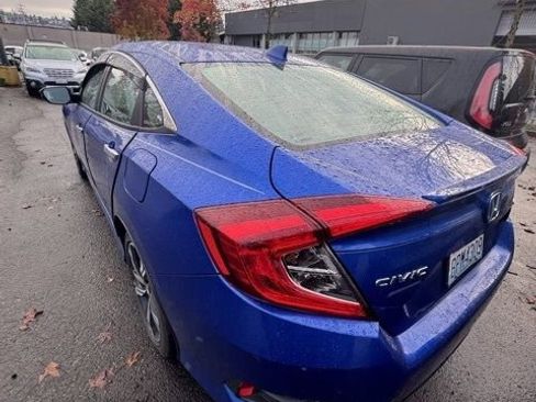 Used 2016 Honda Civic Touring image 7