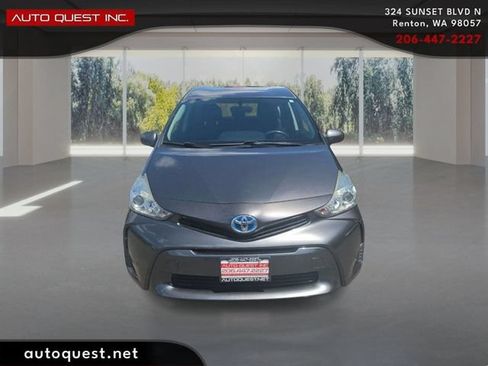 Used 2017 Toyota Prius V Two w/ Carpet Mat Package FWD image 2