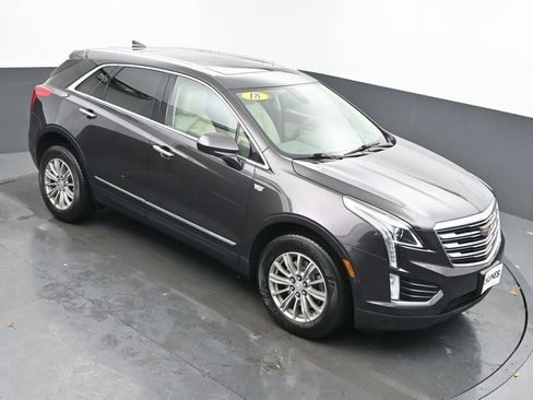 Used 2018 Cadillac XT5 Luxury w/ Driver Awareness Package image 29