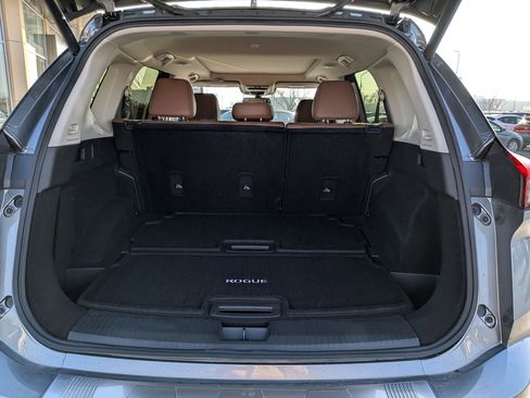 Used 2025 Nissan Rogue Platinum w/ Platinum Premium Package image 30