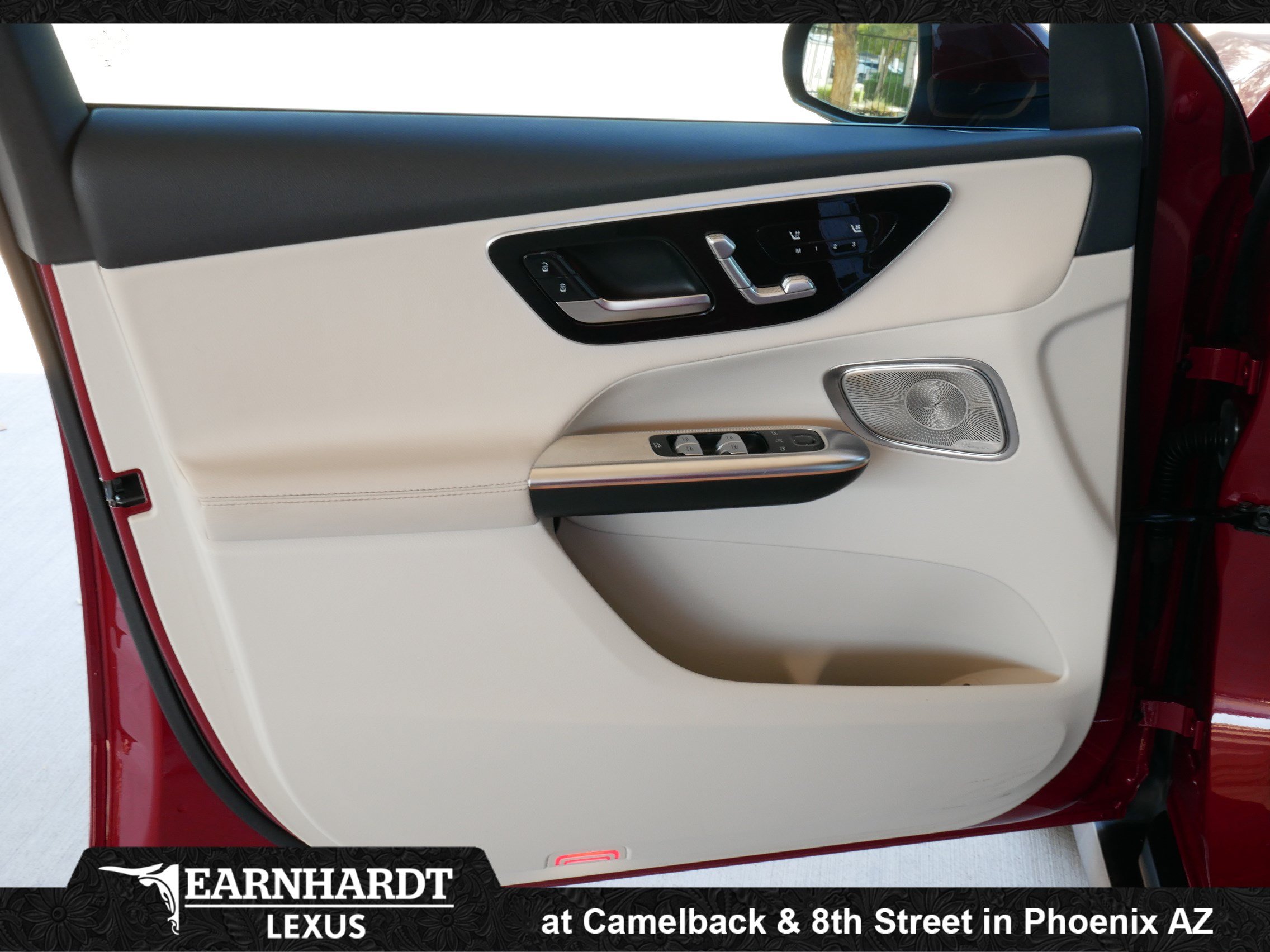 Used 2026 Mercedes-Benz GLC 300 image 6