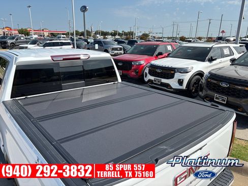 Used 2024 GMC Sierra 1500 Elevation w/ Elevation Premium Package AWD/4WD image 10