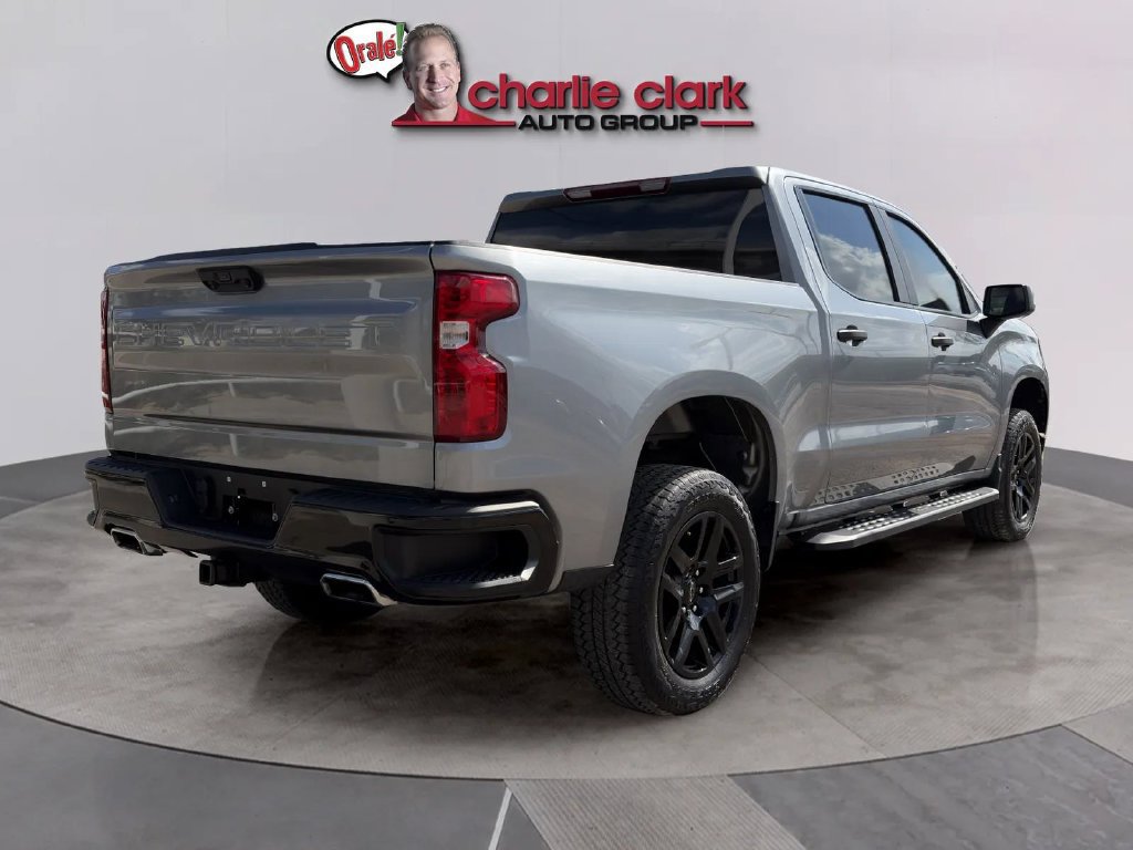 Used 2025 Chevrolet Silverado 1500 Custom Trail Boss AWD/4WD image 5