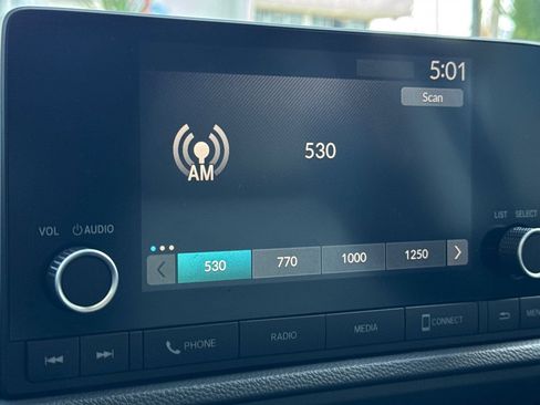 Certified 2023 Honda CR-V EX image 18