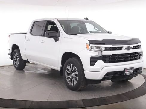 Used 2023 Chevrolet Silverado 1500 RST w/ Convenience Package II AWD/4WD image 2