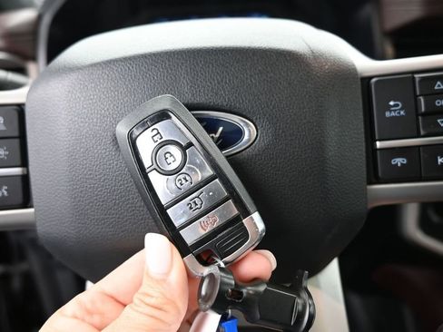 Used 2024 Ford Expedition Limited AWD/4WD image 42
