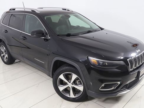 Used 2019 Jeep Cherokee Limited AWD/4WD image 16