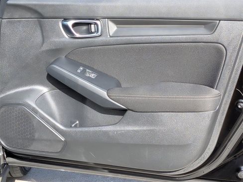 Used 2025 Honda Civic Sport image 21