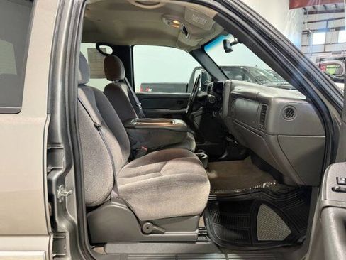 Used 2007 GMC Sierra 2500 SLE w/ Heavy-Duty Power Package image 17