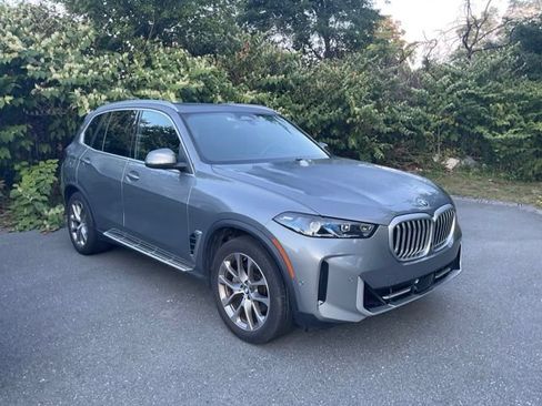 Used 2026 BMW X5 xDrive40i AWD/4WD image 1