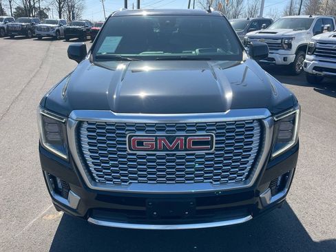 Used 2023 GMC Yukon XL Denali image 8