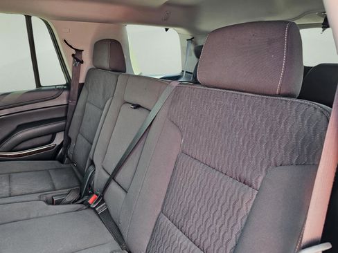 Used 2018 GMC Yukon SLE image 29