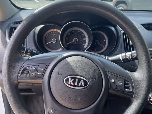 Used 2013 Kia Forte EX FWD image 16
