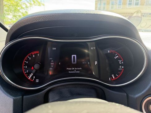 Used 2016 Dodge Durango R/T w/ Technology Group RWD image 38
