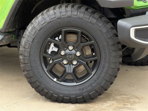 New 2025 Jeep Gladiator Sport image 8