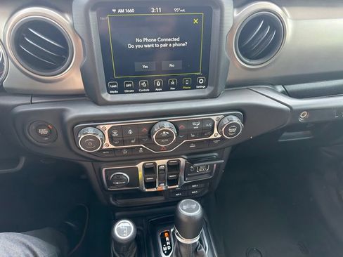 Used 2022 Jeep Wrangler Unlimited Sport AWD/4WD image 15