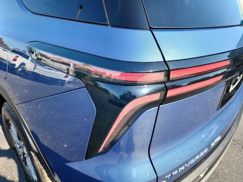 New 2026 Chevrolet Traverse LT image 8