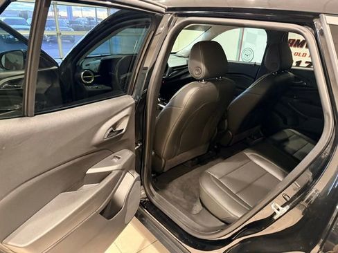 Used 2024 Chevrolet Trax ACTIV w/ Driver Confidence Package image 16