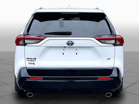 Used 2024 Toyota RAV4 SE w/ Weather & Moonroof Package AWD/4WD image 5