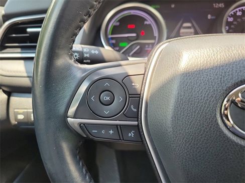 Used 2021 Toyota Camry XLE image 15