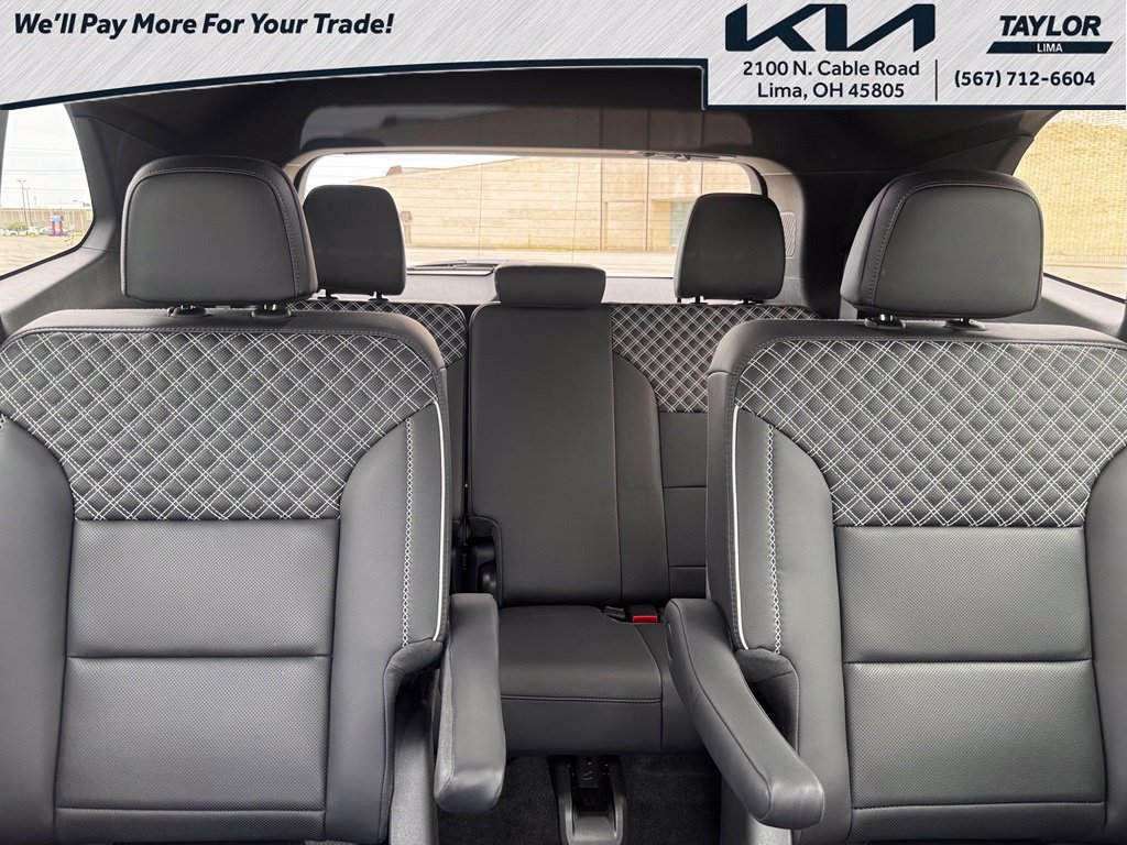 Used 2024 GMC Acadia Denali FWD image 13