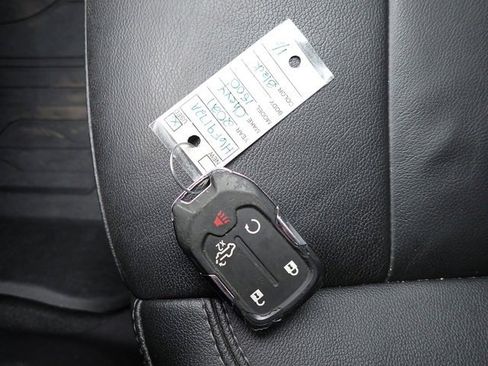 Used 2021 Chevrolet Silverado 1500 LT Trail Boss w/ Convenience Package II image 30