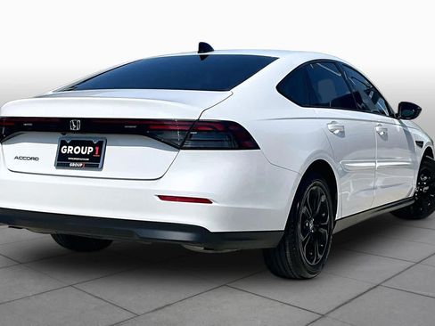 Used 2025 Honda Accord SE image 13