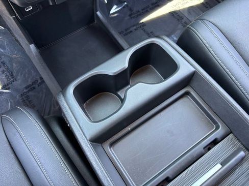 Certified 2024 Honda Odyssey Touring image 24