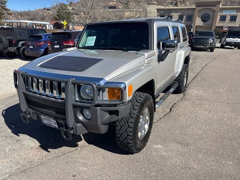 Used 2006 HUMMER H3 image 3