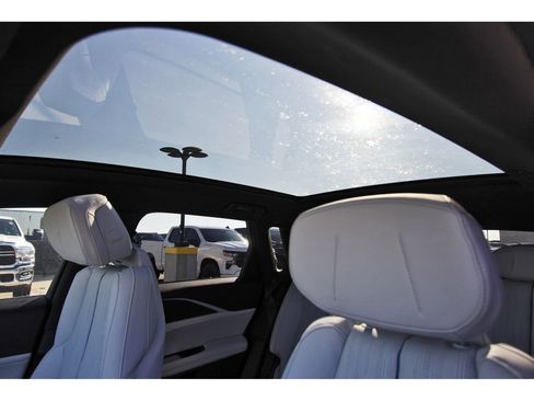 New 2026 Cadillac Lyriq Luxury image 22