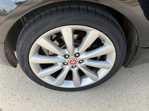 Used 2014 Jaguar XF 3.0 AWD/4WD image 17