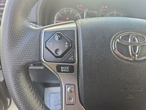 Used 2021 Toyota 4Runner Limited image 21