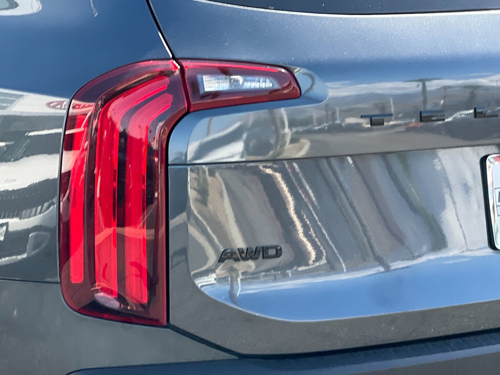 Used 2021 Kia Telluride SX w/ Nightfall Edition Package AWD/4WD image 27