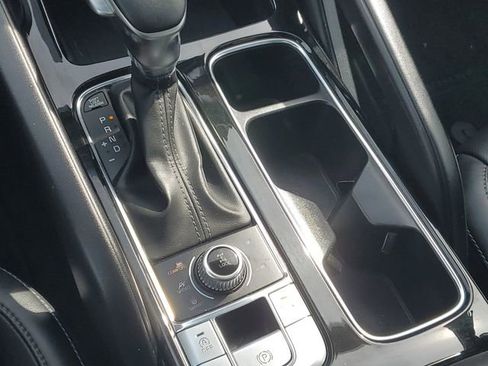 Certified 2024 Kia Telluride S w/ S Sunroof Package AWD/4WD image 29