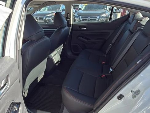 New 2025 Nissan Altima 2.5 SR image 19