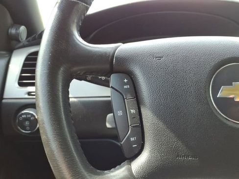 Used 2006 Chevrolet Monte Carlo LT FWD image 13
