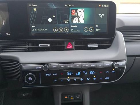 New 2026 Hyundai Ioniq 5 SEL image 26