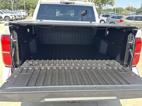 Used 2024 Toyota Tacoma TRD Sport RWD image 12